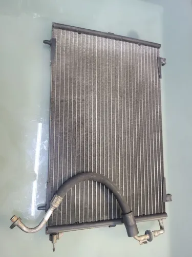 Condensador do ar condicionado Peugeot 206/207 original