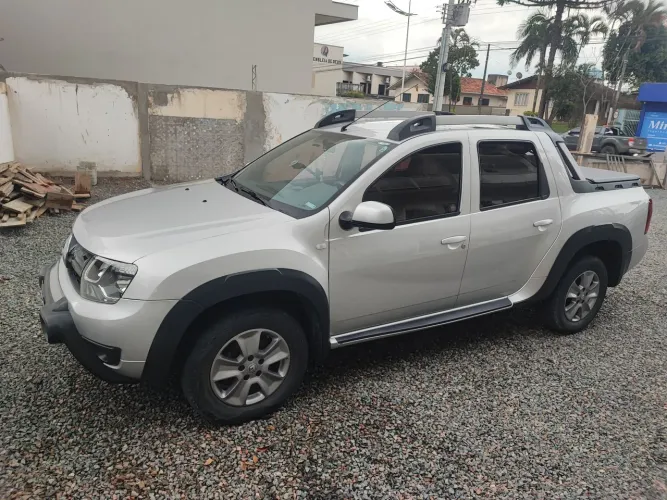 Renault Duster Oroch Dyna. 2.0 Hi-flex 16V Aut. 2020