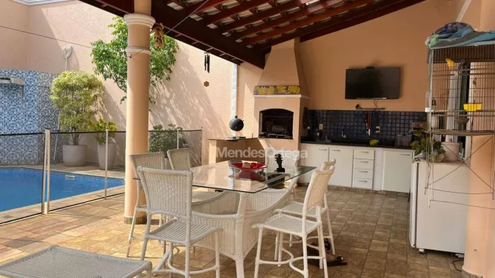 Casa à venda, 223 m² por R$ 1.250.000,00 - Condomínio Constantino Matucci - Sorocaba/SP