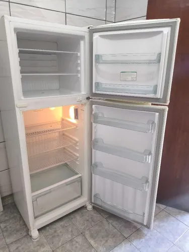 Geladeira Consul biplex freezer enorme