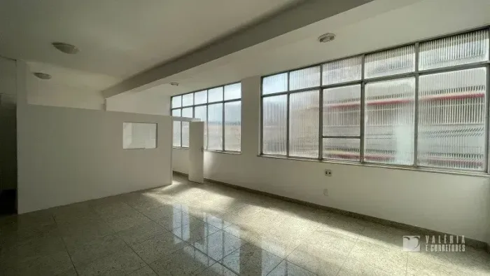 SALA COMERCIAL PARA LOCAÇÃO NO ED. IMPORTADORA | 136M² | CAMPINA