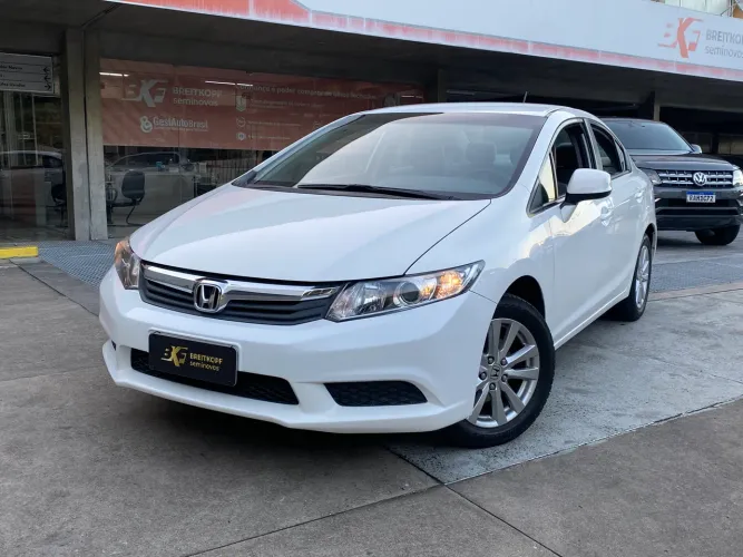 Honda Civic Sedan LXS 1.8/1.8 Flex 16V Aut. 4P 2014