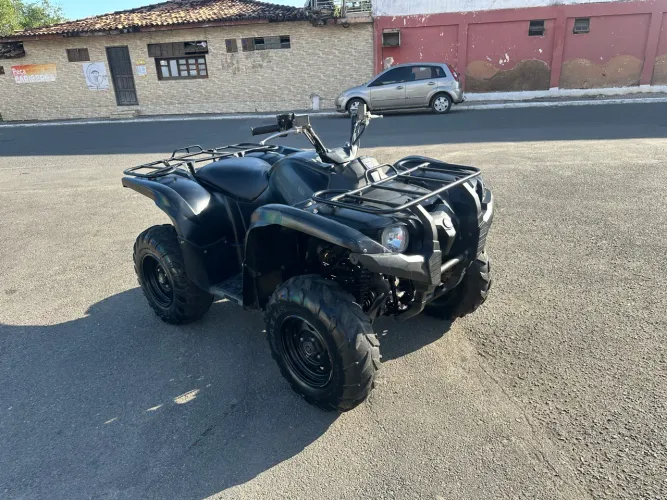 Quadriciclo Yamaha Grizzly 700 4x4 automático