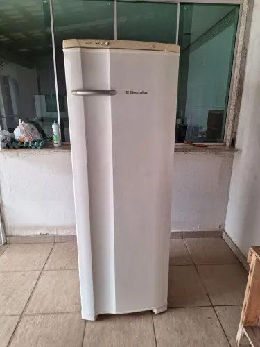 Geladeira Electrolux RDE37