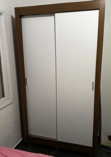 Guarda-roupa solteiro