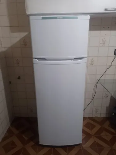 Geladeira Consul Frost free