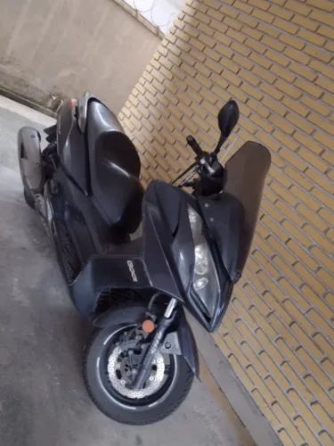 VENDE-SE DOWNTOWN 300i 2019/20