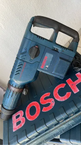 VENDO MARTELO PERFURADOR BOSCH 12 KG ORIGINAL BARATO