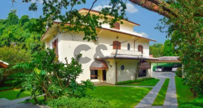 Casa de Vila - 5 Dormitórios (3 Suítes) à Venda na Granja Julieta, São Paulo/SP