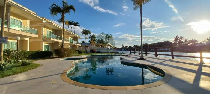 Casa com 4 dormitórios para alugar, 135 m² por R$ 9.860,09/mês - Ogiva - Cabo Frio/RJ