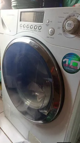 Máquina lava e seca Eletrolux 9kg
