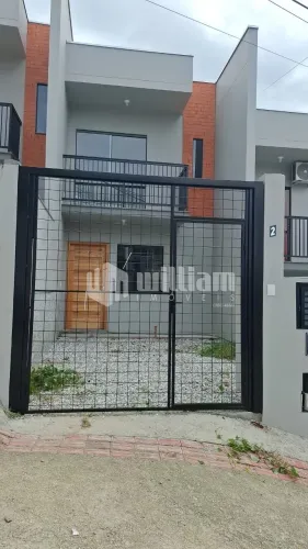 SOBRADO COM DOIS DORMITÓRIOS NO BAIRRO TOMÁS COELHO - BRUSQUE