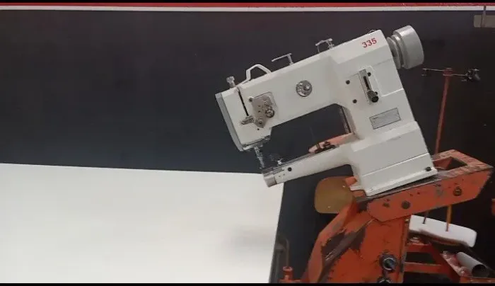 Máquina de fechar colchão completa Pfaff