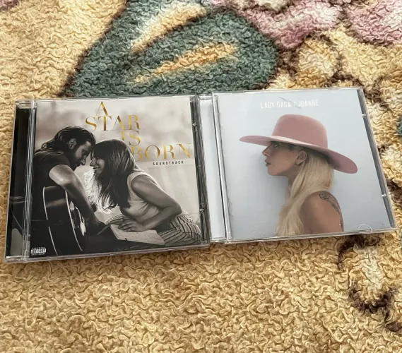 CDS Lady Gaga