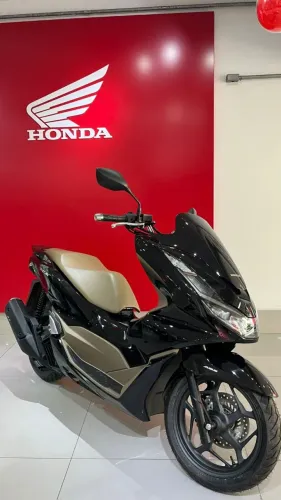 PCX DLX OKM + CORTESIA DE 1 ANO SE SEGURO (SUHAI)