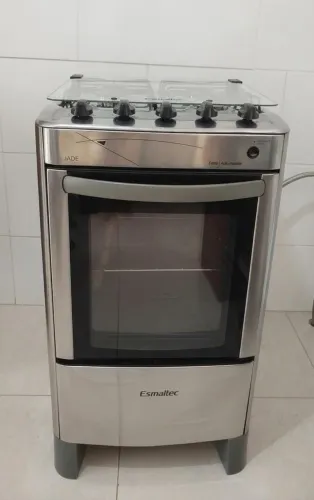 Vende-se fogão com 4 bocas