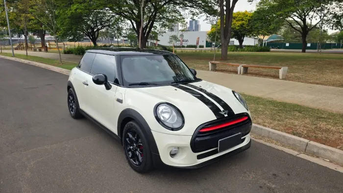 Mini Cooper 1.5 Turbo 12V 3P Aut. 2015