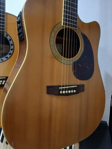 Violão elétrico Cort Mr710
