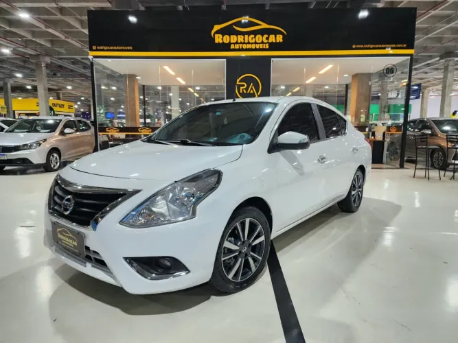 Nissan Versa V-drive Premium 1.6 16V Flex AUT 2021