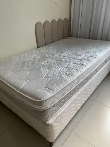 Cama box e colchão