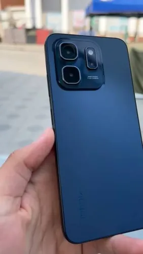 Vendo Infinix Hot 50i 256GB, edição especial Free Fire. Celular com aproximadamente 1 ano