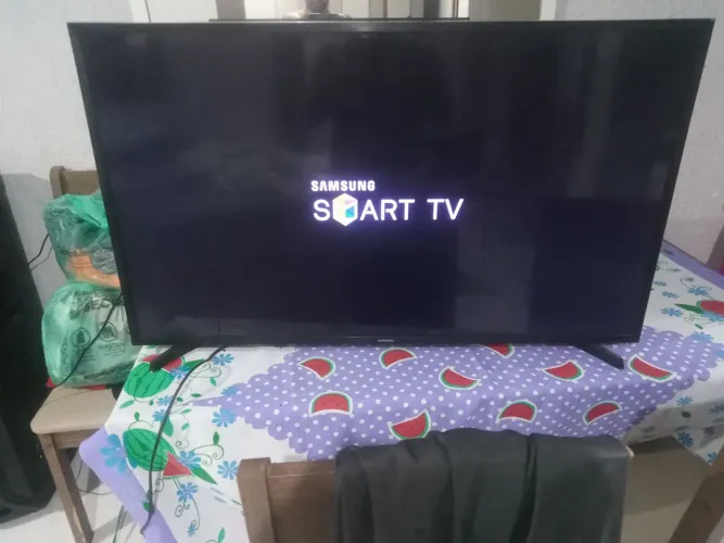 Tv smart da Samsung 43 polegadas