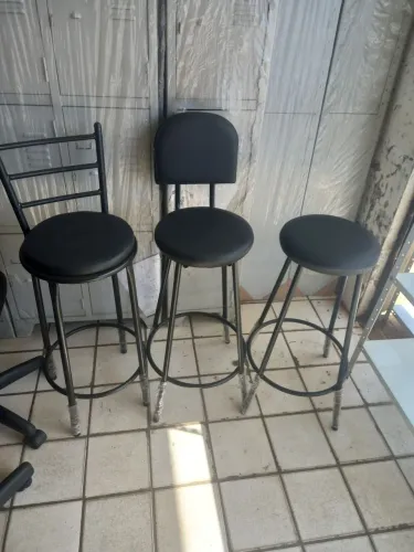 Banqueta alta multiuso