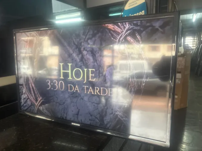 Tv 32 Samsung com garantia , não é smart tv