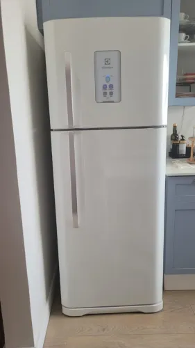 Geladeira Electrolux TF 51 frostfree 433 litros branca