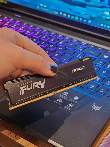 32 GB DDR4 3600 mHz CL18 Kingston Fury Beast