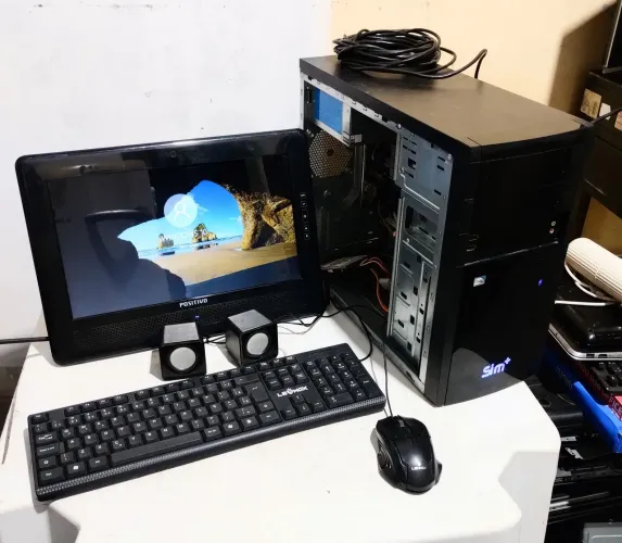Computador Intel Atom 525 1.80GHz HD 320gb