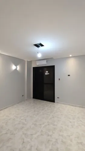 Pintor profissional preço bom e serviço de qualidade eu garanto venha conferir OK.