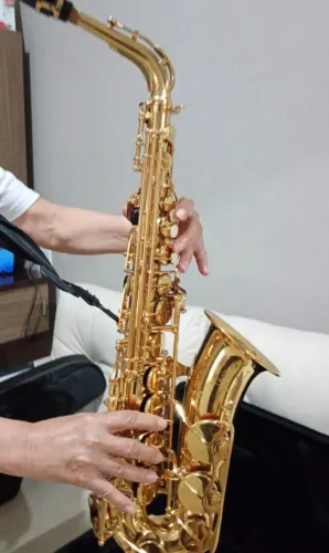 SAXOFONE YAMAHA ALTO MODELO YAS 280 - NOVO