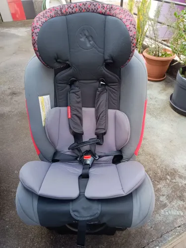 Vendo Cadeira Fisher-Price Para Auto De 0 a 36 Kg, com isofix, modelo BB560. Leia.