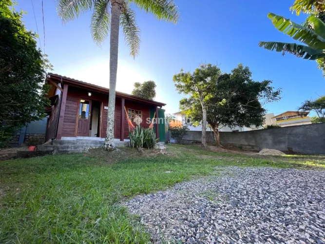 Casa com 2 dormitórios para alugar, 50m² - Morro das Pedras - Florianópolis/SC