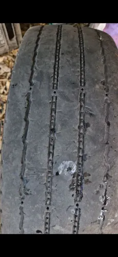pneus para caminhão!
