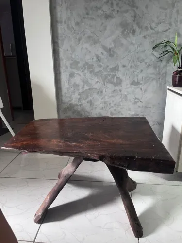 Mesa Rústica Moderna em Madeira Maciça - Peça Exclusiva - Estilo Orgânico