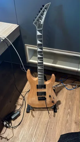 Jackson JS22 Nova