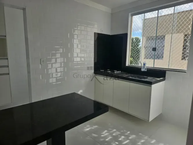 Apartamento no bairro Bosque dos Eucaliptos - Condomínio Dona Elsa