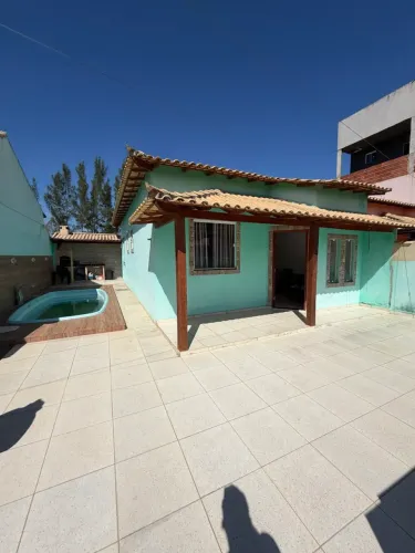Alugo casa de 2 quartos com piscina em Unamar Cabo Frio Rj