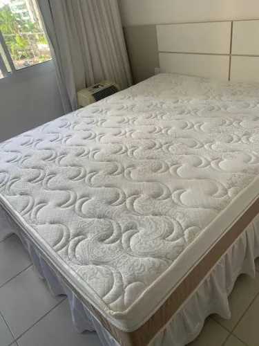 Cama Box Queen Reconflex 