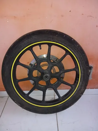 Roda dianteira meteor 350