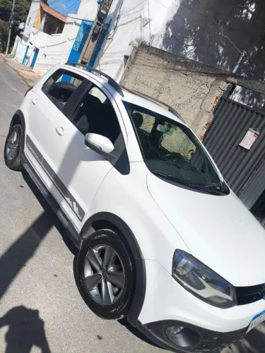 Volkswagen Crossfox 1.6 MI Total Flex 8V 5P 2012