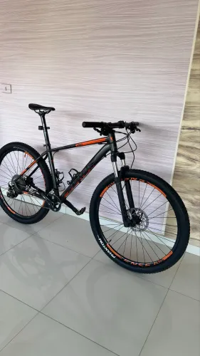 Bike de porteira fechada