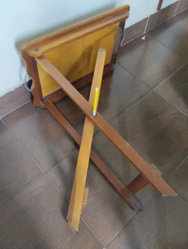 Mesa de lanche, madeira.