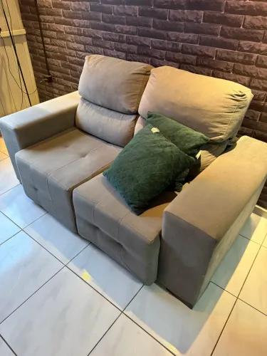 Sofá Retrátil 2 lugares 