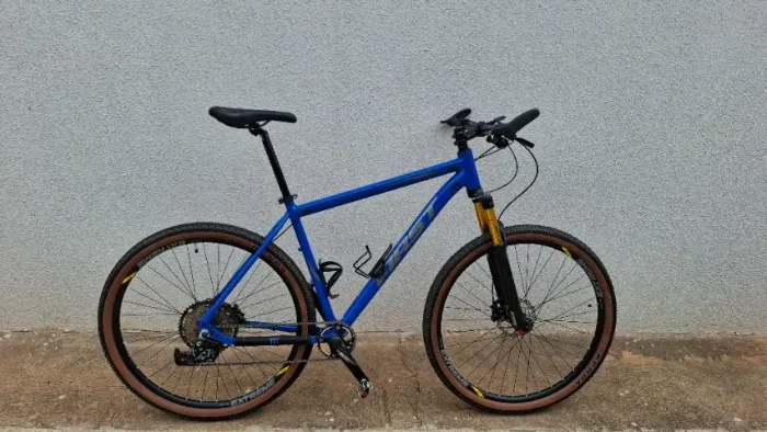 Bicicleta MTB aro 29 Tam 21 (XL)