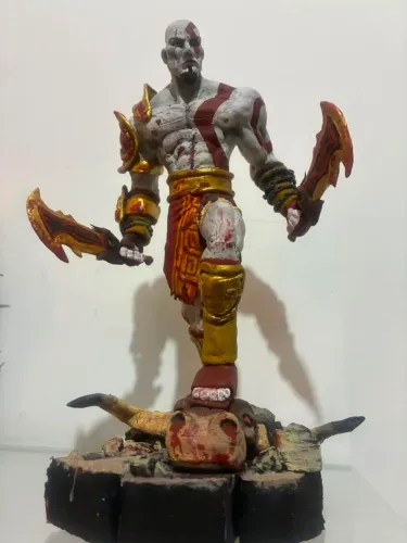 Escultura kratos _ God of War 25 cm