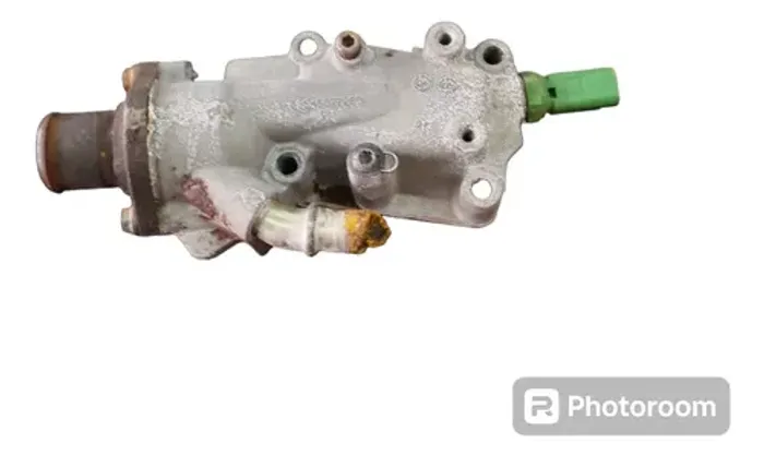 Carcaça Válvula Termostática Peugeot 206 Citroen C3 1.6 16v