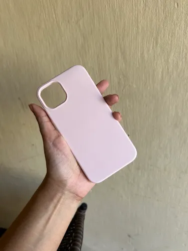 Capinha iPhone 13 rosa claro
